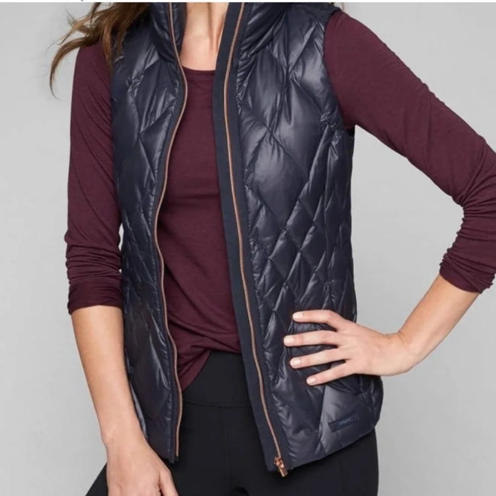 Athleta Navy Quilted Women's Vest - Picture 9 of 10